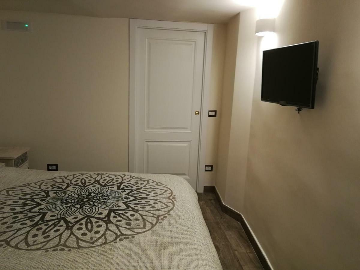 Casa Di Gio - Duomo Leilighet Napoli Eksteriør bilde
